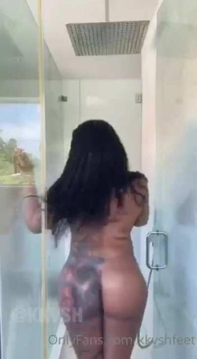 GET HER UPDATED CONTENT 😍 LINK IN THE COMMENTS