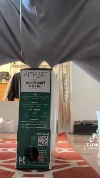 How to pick something up lady-like