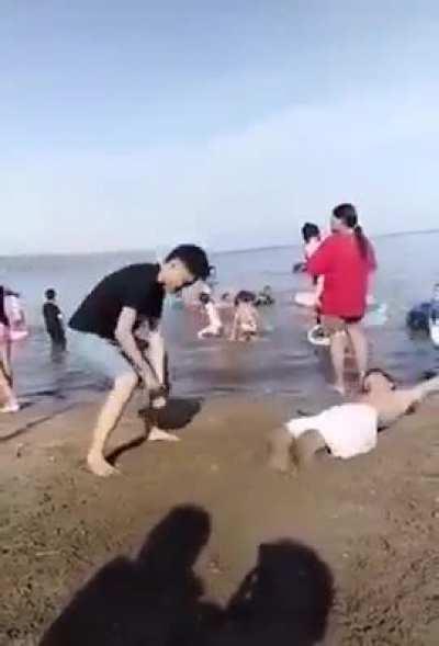 Blursed inflating_balloon