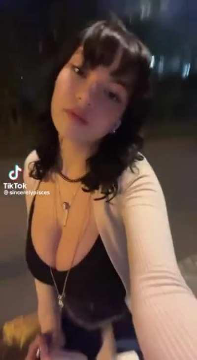 Reading Rizz @sincerlypices