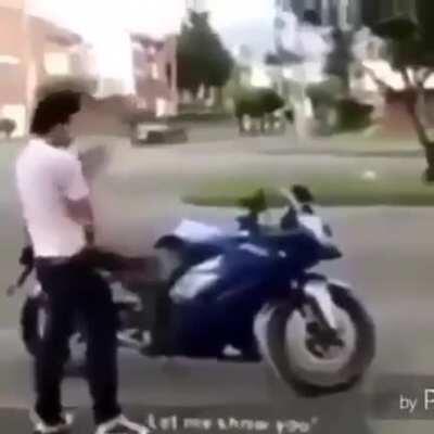 Two cars speeding in the same intersection, WCGW?