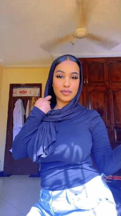 Hijabis look fine af