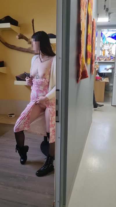 Just ventilating my goodies right behind the wall of the museum lobby. u/FluidMathematician18