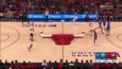 [Highlight] Chet Holmgren with a spin move pullup for his 1st points in the NBA; Nikola Vucevic then dunks on him on the opposite end