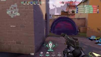 4 kills in 2 secs ,also got the ace