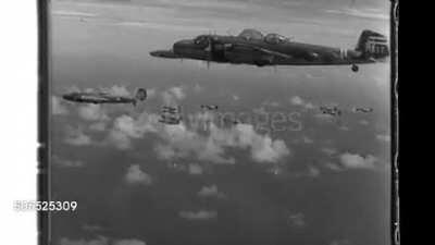 Footage of Japanese Navy Mitsubishi G3M “Nell” bombers being escorted by Mitsubishi A6M2 “Zero” fighter over the South Pacific (1942)