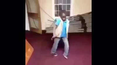 Stfu im listening to obito 🤬