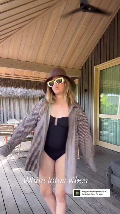 White Lotus Vibes - Instagram Stories (April 29, 2025)