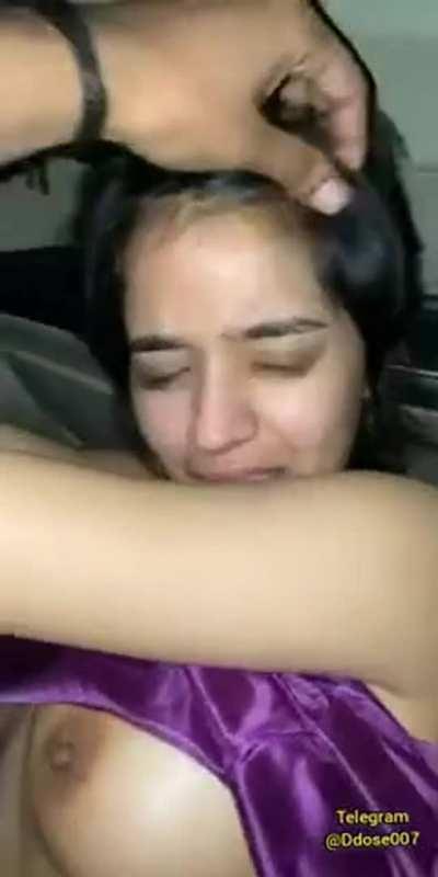 PAKISTANI Guy went Crazy with her INDIAN GIRLFRIEND after Yesterday Night Ind vs Pak Match. TOTAL 3 VIDEO'S with Clear HINDI AUDIO. Link in Commentss