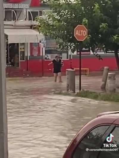 ♫ I'd Like to Buy the World a Coke ♫