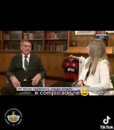 Esse manja de futebol hein!