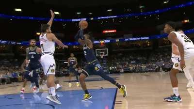 [Highlight] Ja Morant adds yet another acrobatic finish to his highlight reel