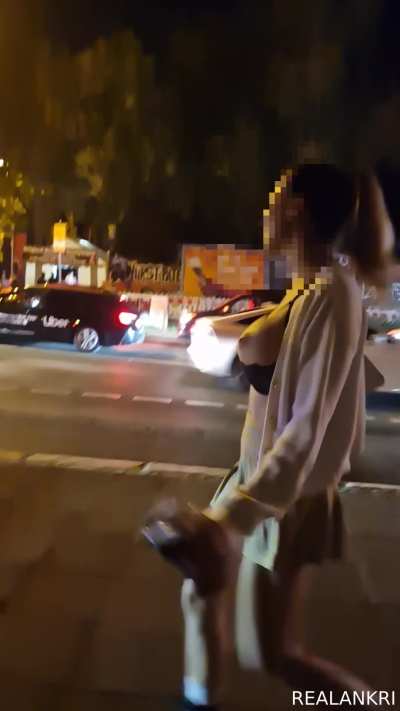 Walking past all those people at night in Berlin while my boobs are hanging out was so so thrilling.