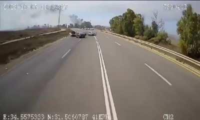 ⚠️NSFW graphic⚠️
 captured on October 7, Israel, from a car's dash cam. 