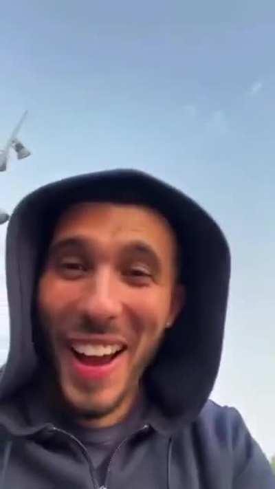 2 idiots fall in the water