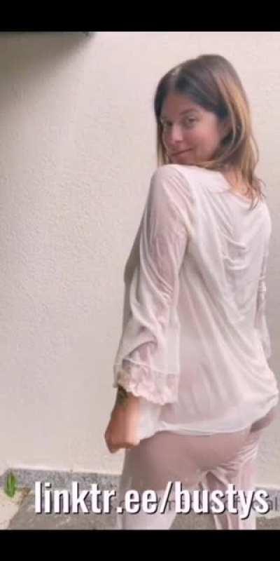 Mady Gio wet t-shirt 3