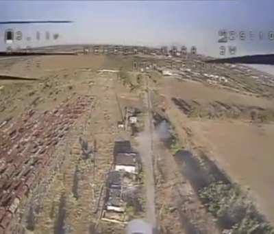 Ukrainian kamikaze drone shot down by a Russian tank in Zolotarivka near Lysychansk. September 2025