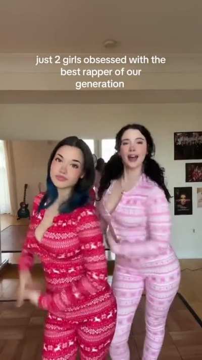 Tiktok with her mom