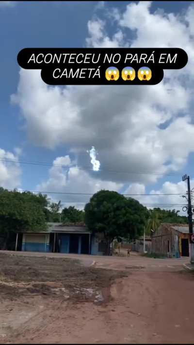 Electrical failure leads to a walking bzzzzzzt.