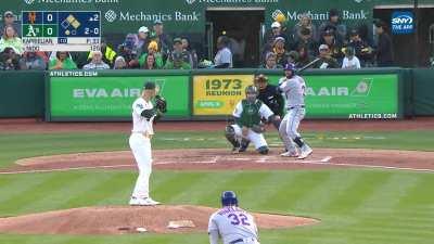 [Highlight] [highlight] Mets broadcast tells the story of the famous possum that lives in the visitors broadcast booth at the Oakland colosseum