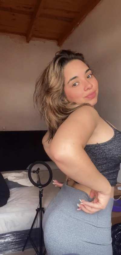 If you saw my big boobs in class would you ask for my phone number?[F18]				