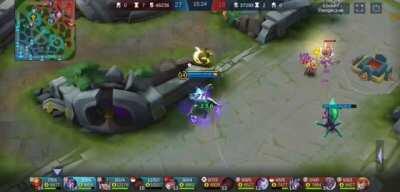 Zilong, teammate of the Year: my dumbass walked into Selena's stunt