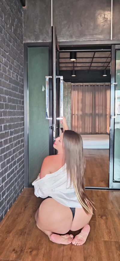 my eyes are up here.. but I get it