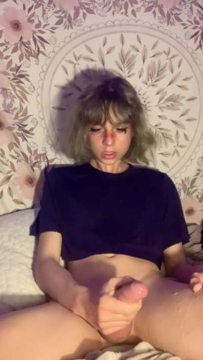 Wow, cdbell can shoot a great load