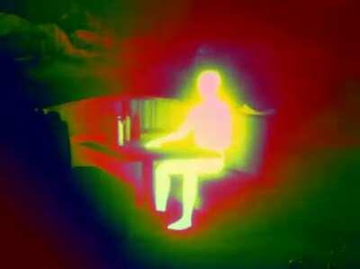 El men que sale siempre en los videos del dylan: