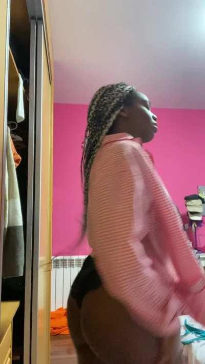 [F19] Too shy and insecure for posting nudes… Hope you still like my video🙄