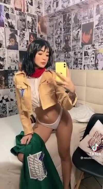 Mikasa Ackerman cosplay by Missbrasilia