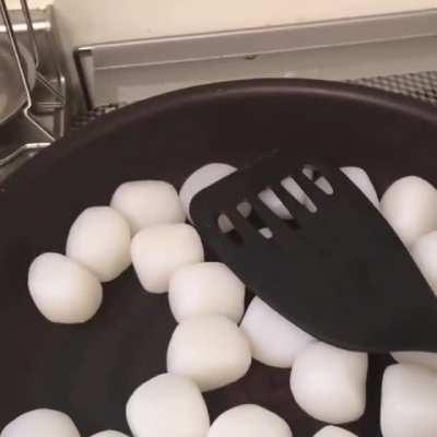 Cooking konjac jelly sounds like massacre.