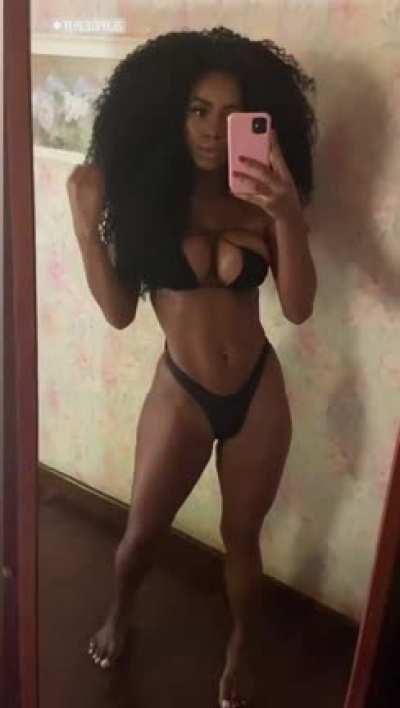 Lua Santana.Anonimata de Janeiro