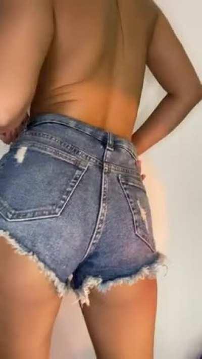 Will you take responsibility if I get too horny? 😏