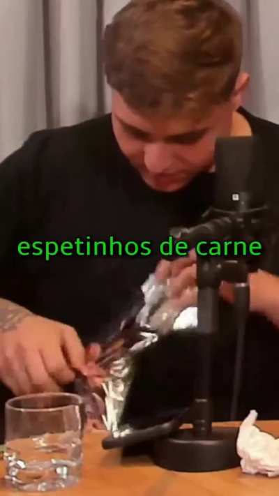 Não sei se o cara foi corajoso ou cara de pau