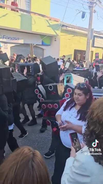 ihaveihape skibidi party