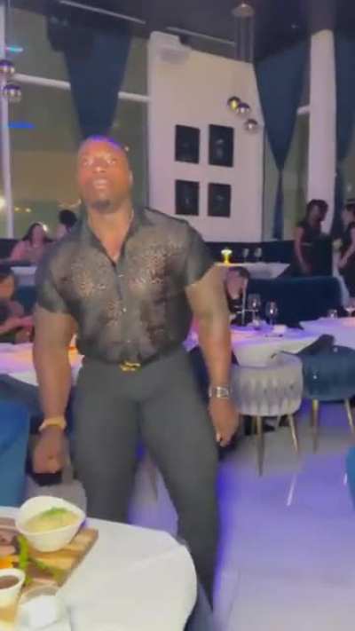 🥩 If bite of steak too big, shake body to swallow 🥩