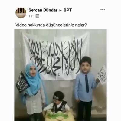 Canlı bomba gibi bir gençlik geliyor