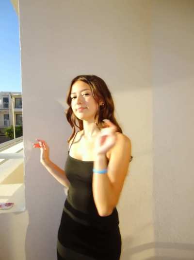 pls don’t report me i’m literally 18 and kinda obsessed with teasing now :3