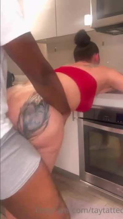 Who got the full vid😩