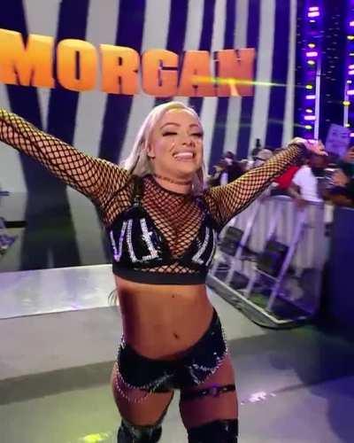 Liv Morgan has got me stroking