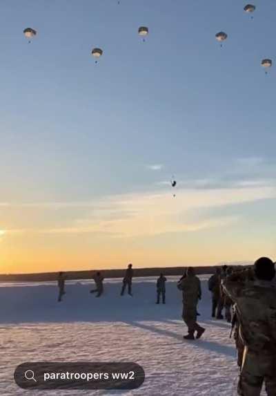 Paratrooper has to use reserve chute