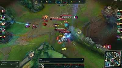 Amazing yone outplay 1v5