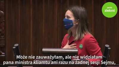 Pisowski minister resortu klimatu i środowiska to strasznie zapracowany człowiek. Państwo z dykty. 🤬