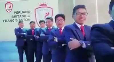 Perú y sus publicidad tienes que veeeerr