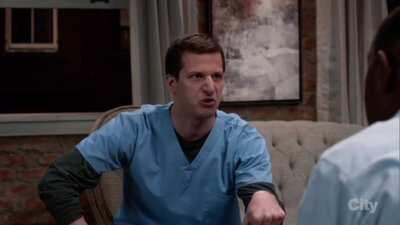 One of my favourite hidden Scully moments, just watch him in the kitchen listening to Jakey’s jazz.