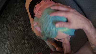 Getting head from Elizabeth Liones cosplayer