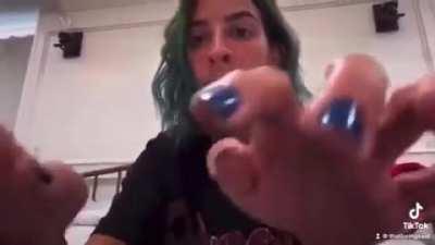 Me writing an email to Mike’s Mic to ask him to unstan Nicki so I can keep being subscribed to him