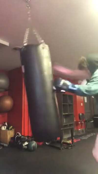 Hi I have cerebral palsy here’s me doing bag work any advice is welcome.