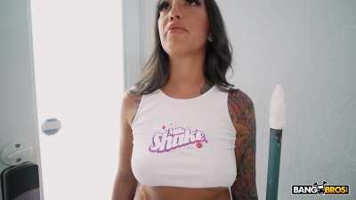 maid has sex temptations - stefania mafra - first 1 minute preview